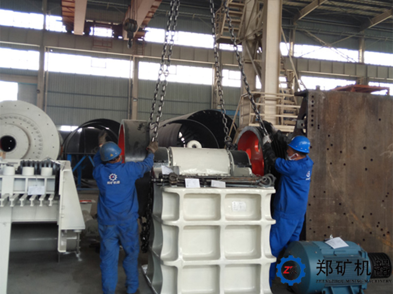 伊朗顎式破碎機(jī)項(xiàng)目